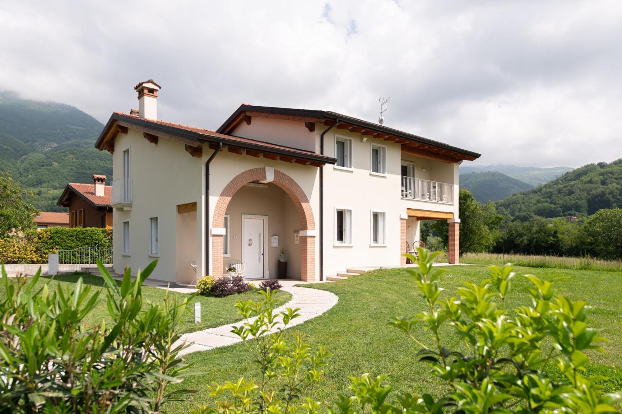 B&B Casa Pralunghi Calvene Екстериор снимка